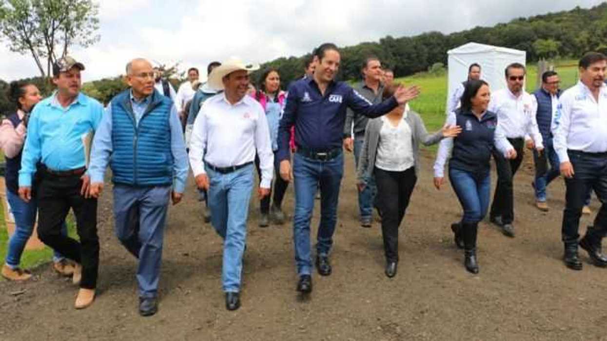 entrega-gobernador-modernizacion-de-camino-a-laguna-de-servin-6
