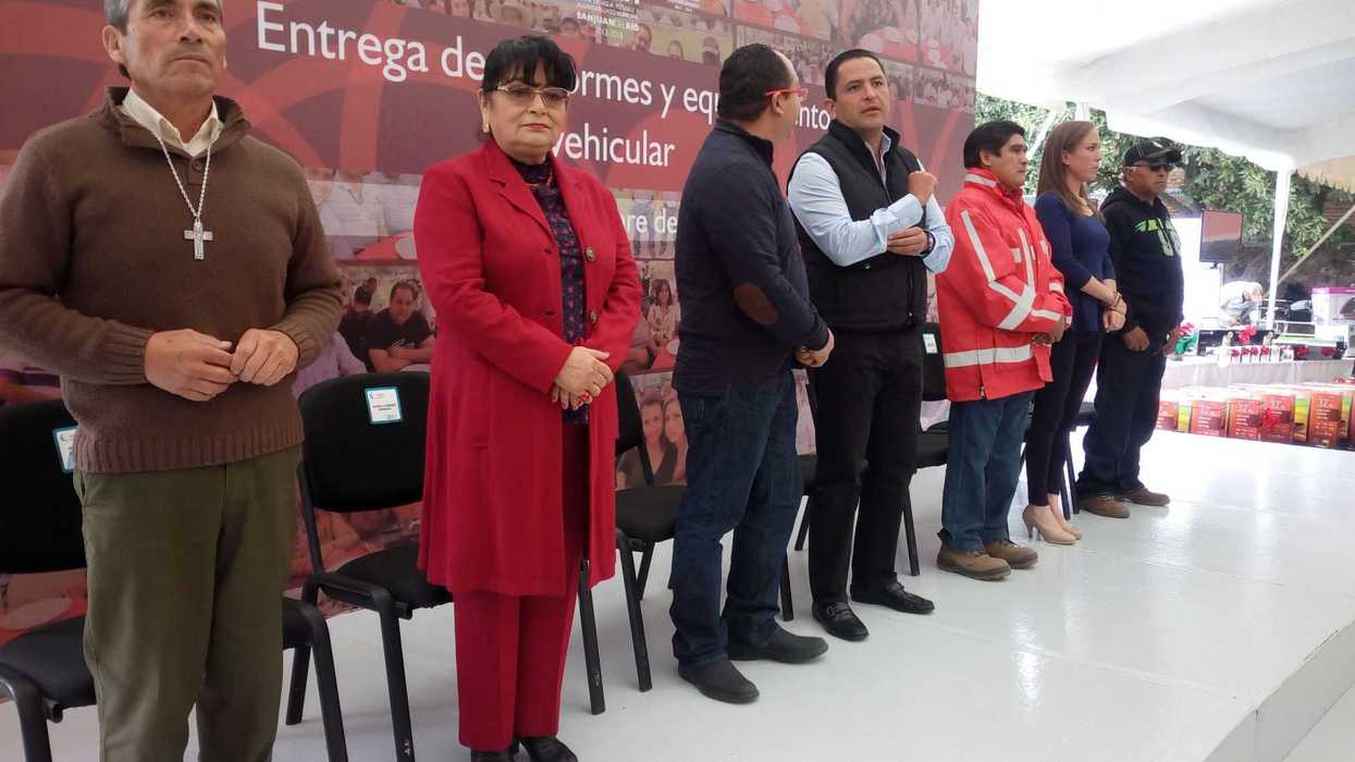 Entrega JAPAM equipo a trabajadores por 3 mdp en San Juan del Río