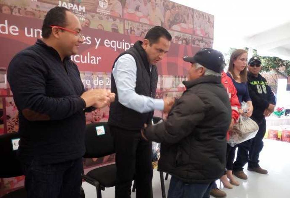 Entrega JAPAM equipo a trabajadores por 3 mdp en San Juan del Río