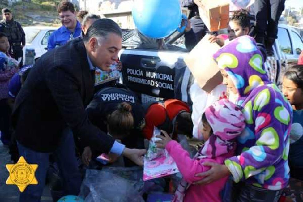 entrega mas 11 mil juguetes ninos ninas queretaro 2