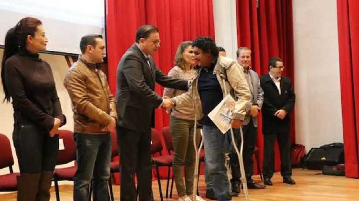 entregan-500-mil-en-programas-de-apoyo-al-auto-empleo-y-becate-5