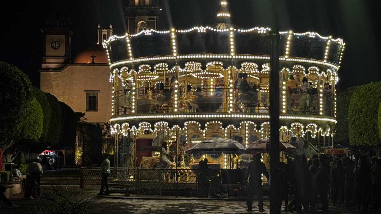 Escenario principal de la Feria San Juan del Río 2026, donde el gobierno municipal reforzó la vigilancia tras reportes de daños en el sistema eléctrico.