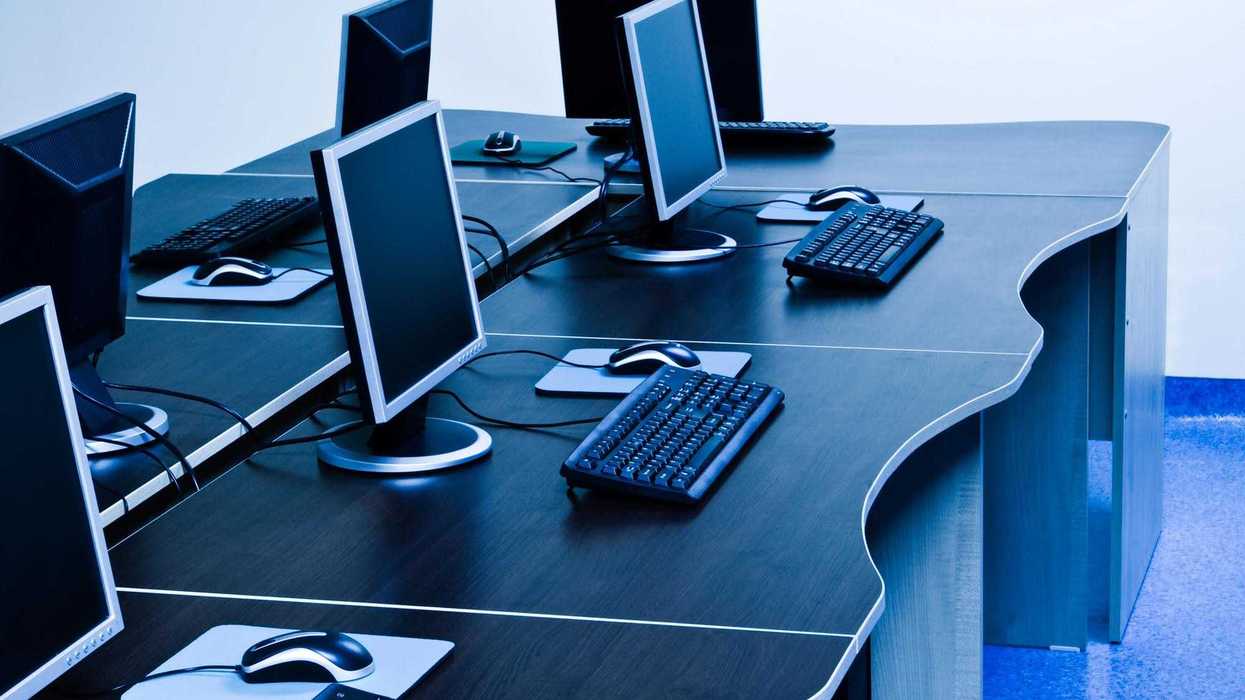 Escuela de educación media superior beneficiada con inversión en escuelas de Querétaro del programa de intervención educativa estatal