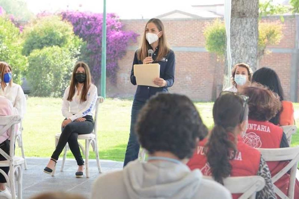 esposa kuri kar herrera5