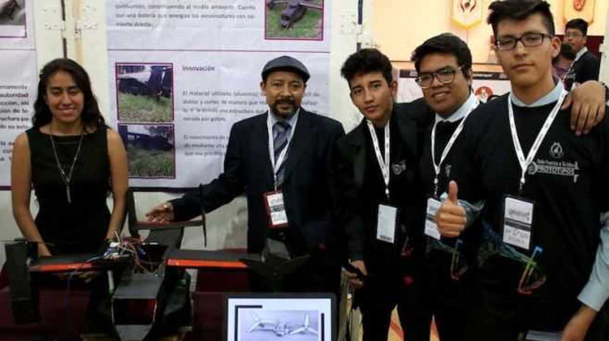 Estudiantes del IPN crean convertiplano Beacon V-22