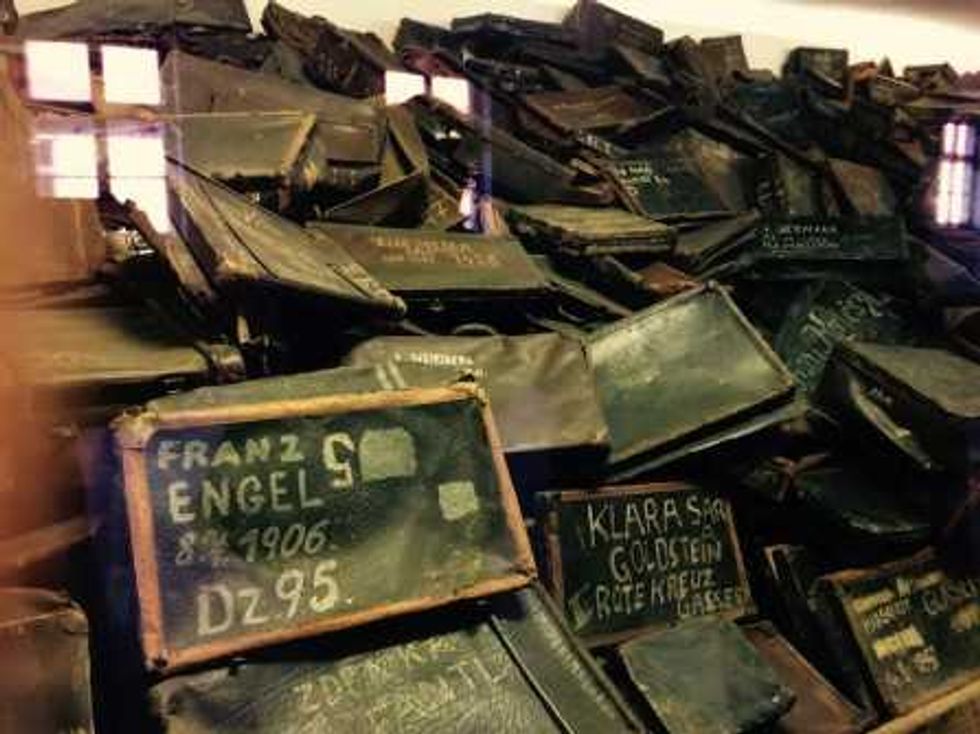 Europa llama a preservar memoria del Holocausto para evitar otro.