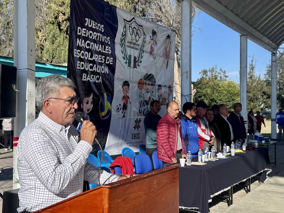 Evelyn Nieves Ayala cruza la meta en primer lugar en la prueba de 75 metros libres durante los Juegos Deportivos Nacionales Escolares en Nopala de Villagr\u00e1n, Hidalgo