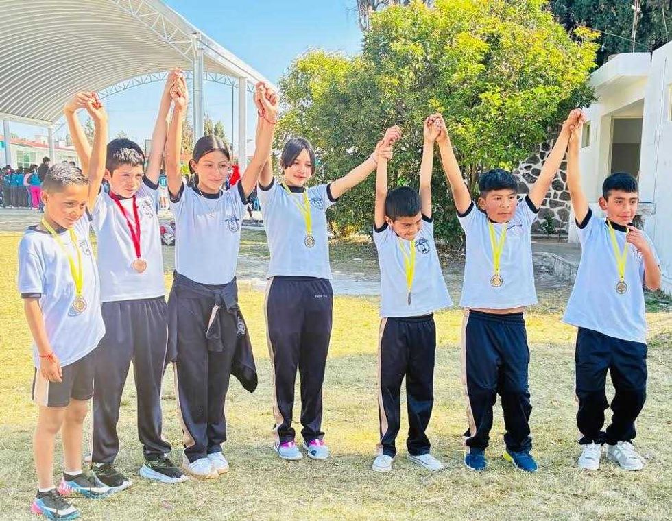 Evelyn Nieves Ayala cruza la meta en primer lugar en la prueba de 75 metros libres durante los Juegos Deportivos Nacionales Escolares en Nopala de Villagr\u00e1n, Hidalgo