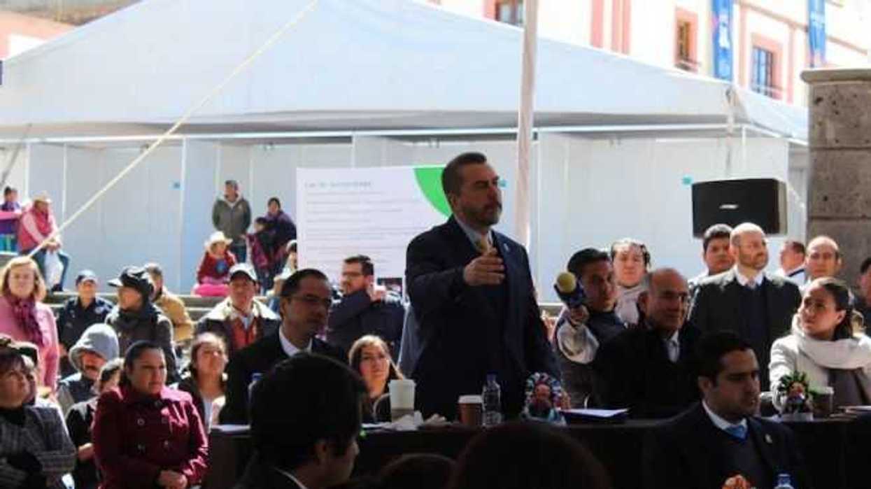 exhorto-legislativo-para-que-amlo-redireccione-recursos-a-uaq