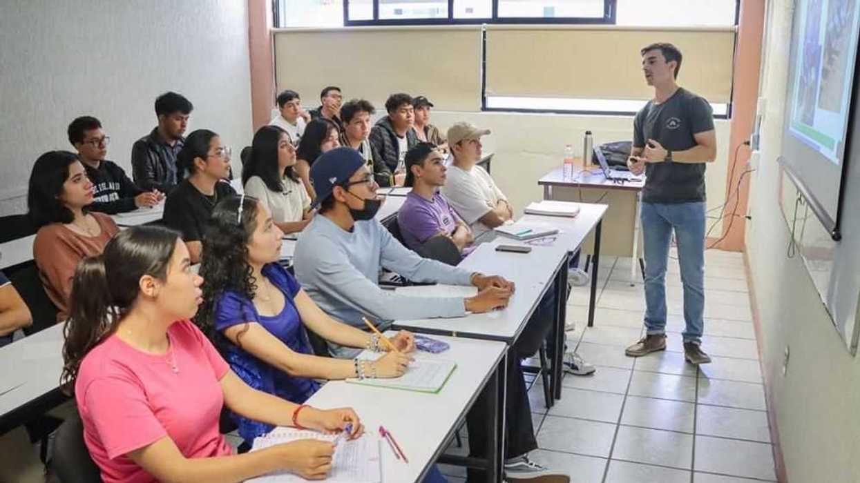 Experto Argentino refuerza cátedra en tecnológica de San Juan del Río.