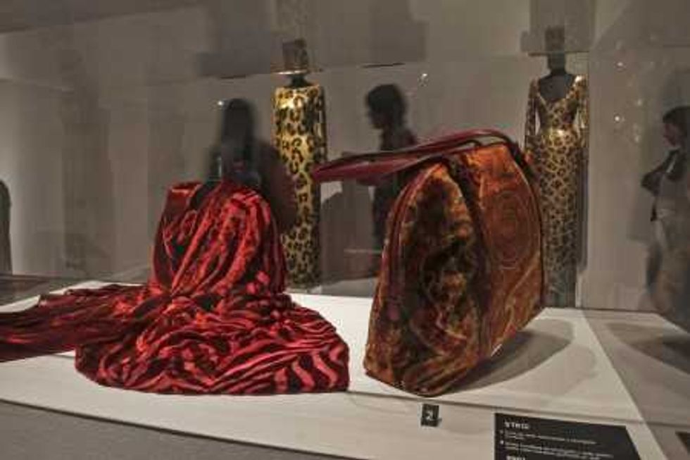 EXPOSICIÓN DE MODA