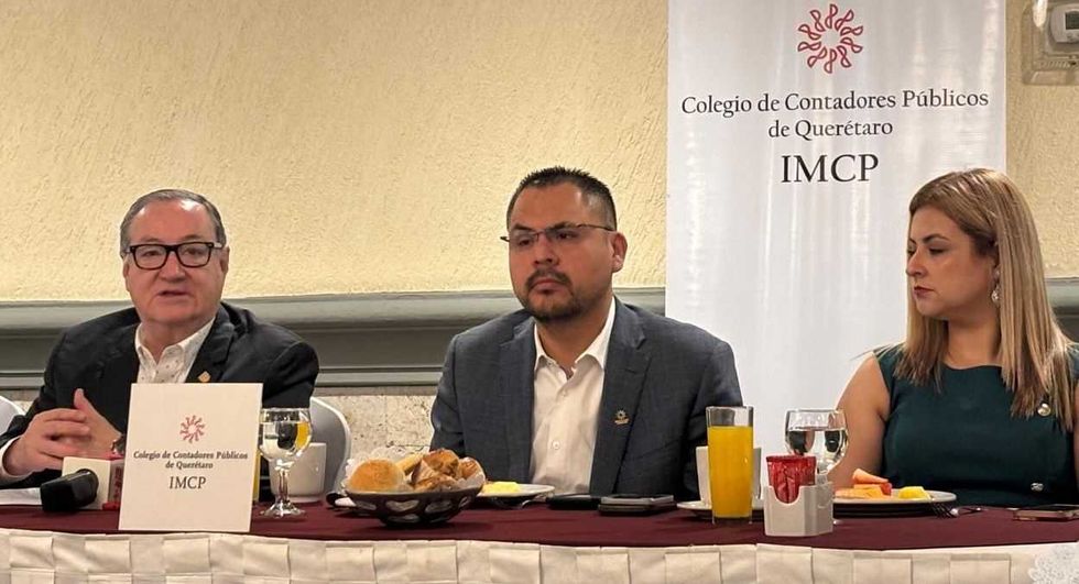 Facturas falsas son delito grave: SAT identifica 12 mil empresas fantasma.