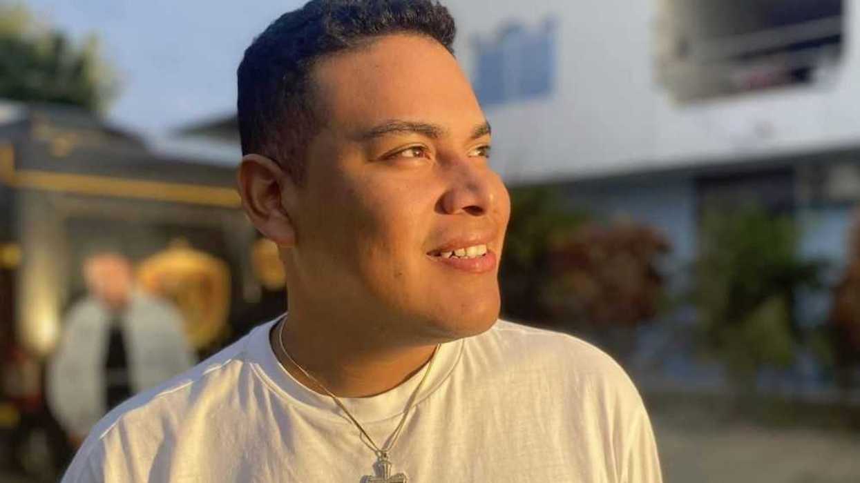 Fallece Andy García, popular imitador de Shakira, por complicaciones de salud. AGENCIA NOTISTARZ.