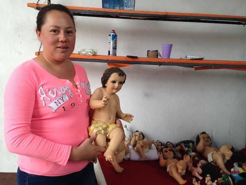 familia paredes restaura cerca de mil ninos dios en san juan del rio 2