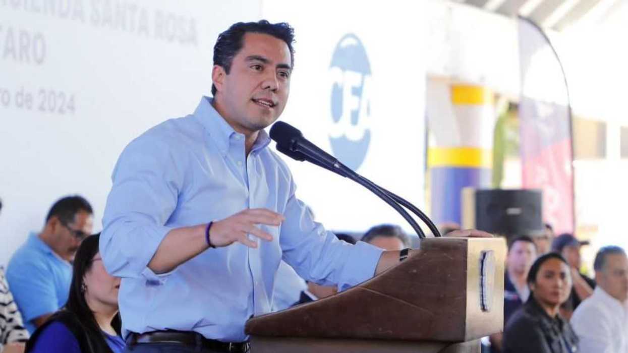 Felifer Macías aboga por el respeto y pluralidad en defensa de la democracia.