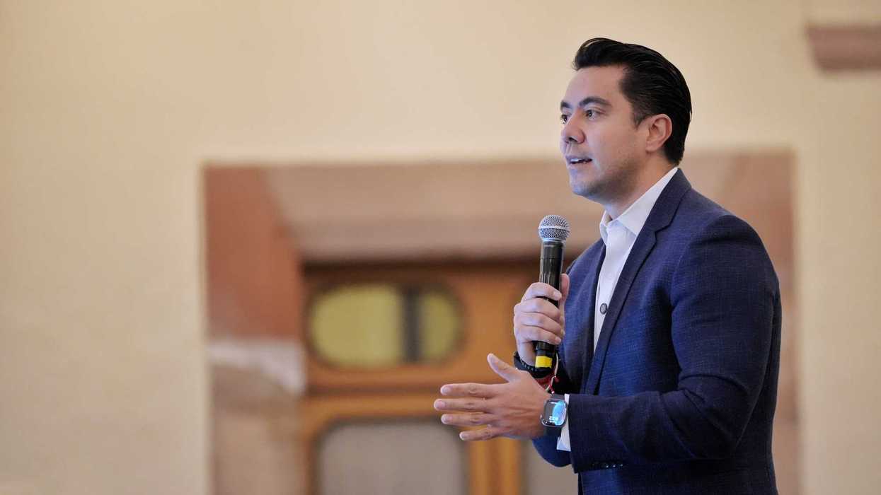 Felifer Macías durante la presentación de resultados del operativo de movilidad aplicado por las obras del Tren México-Querétaro en Bernardo Quintana.