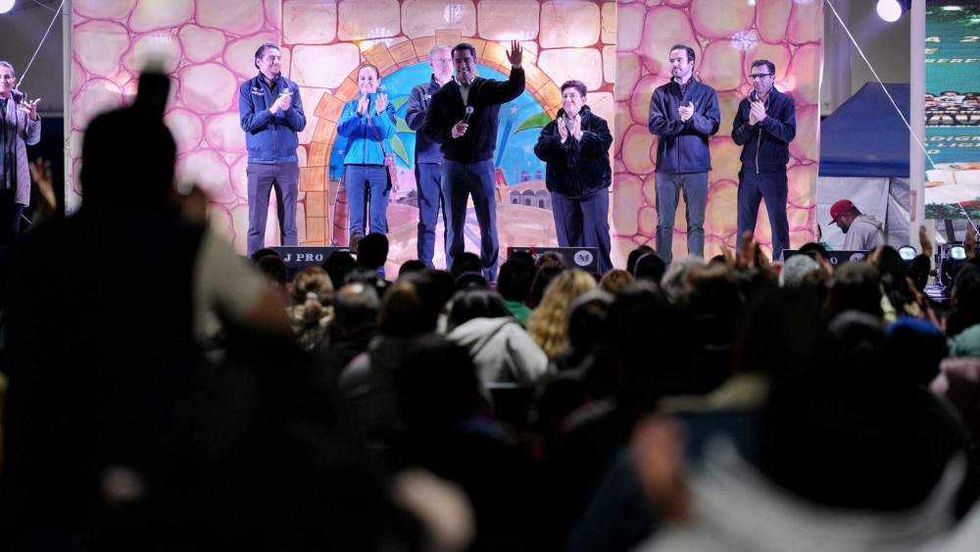 Felifer Macías encabezó ceremonia navideña de FECOPSE, donde destacó importancia del comercio organizado para desarrollo de Querétaro.