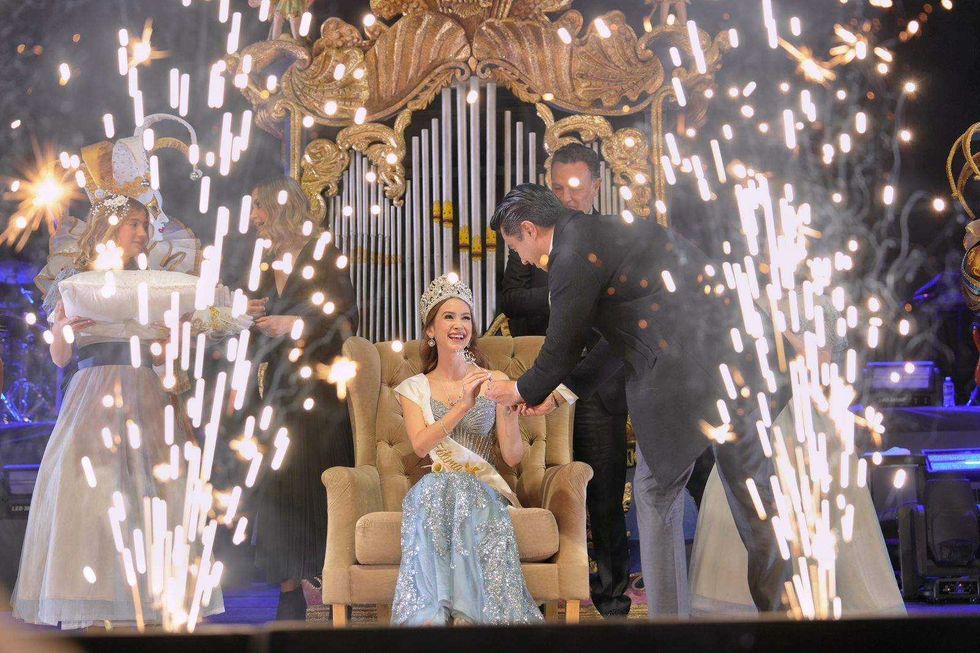 Felifer Macías entregó el cetro a Fátima I acompañado del gobernador Mauricio Kuri González en ceremonia navideña.