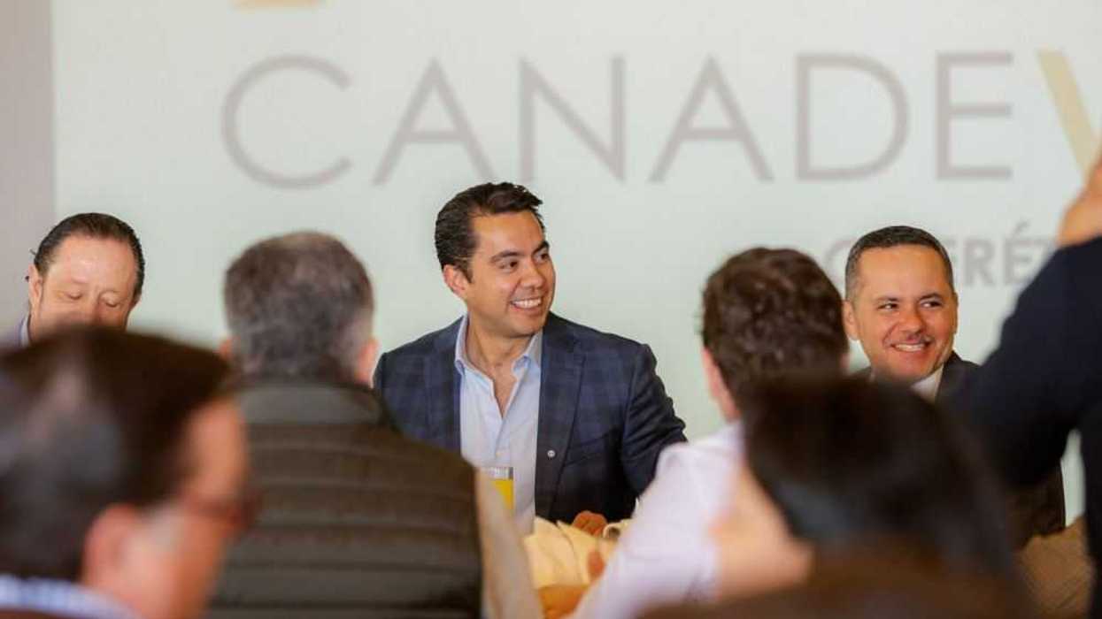 Felifer Macías impulsa crecimiento ordenado en Querétaro.