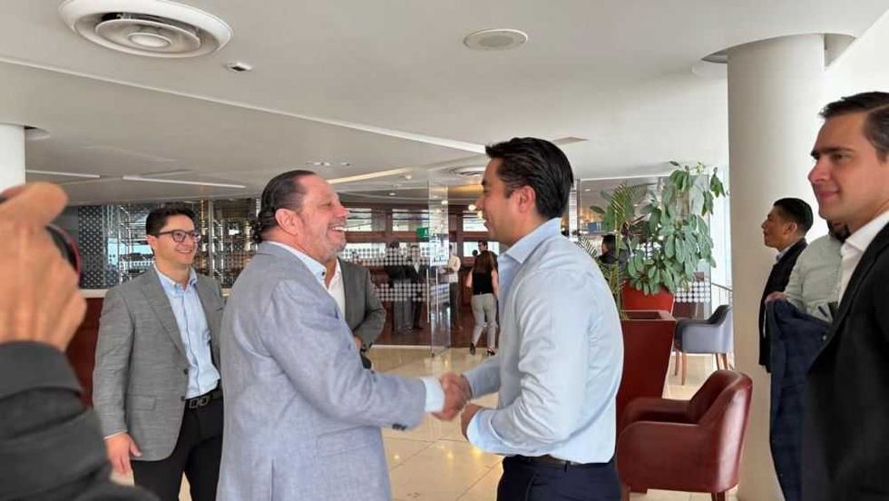 Felifer Macías impulsa crecimiento ordenado en Querétaro.