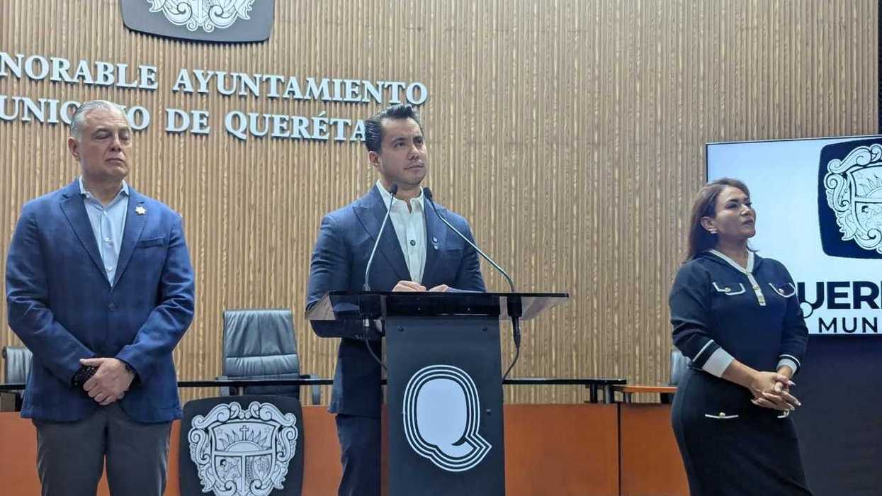 Felifer Macías Olvera, presidente municipal de Querétaro, durante declaraciones sobre sucesión gubernamental