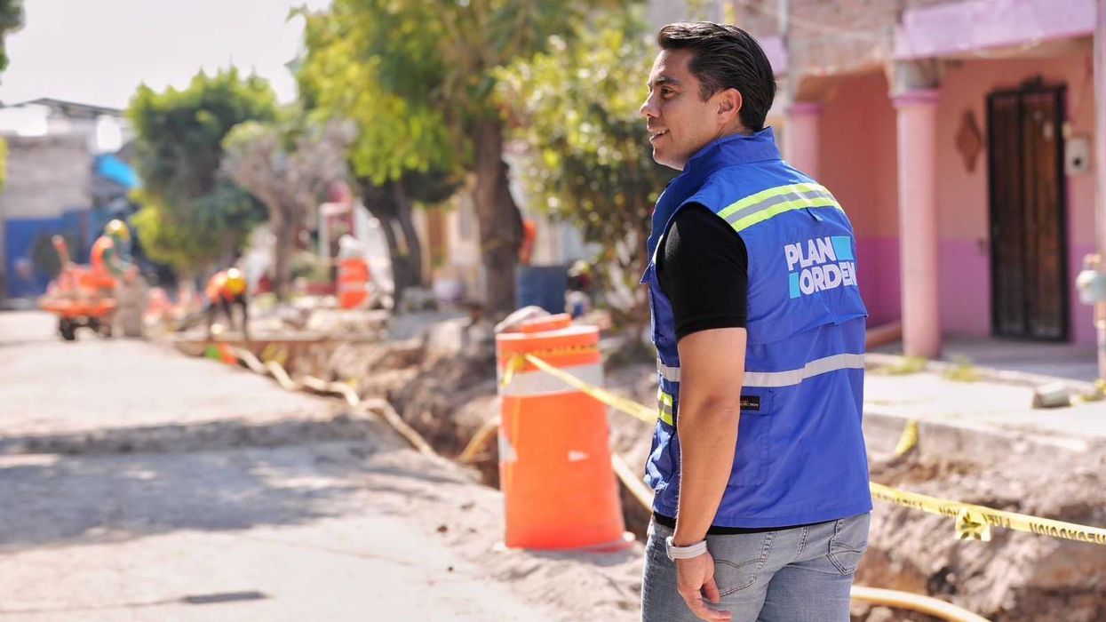 Felifer Macías supervisa obra de infraestructura pluvial en Dren Peñuelas en Querétaro.