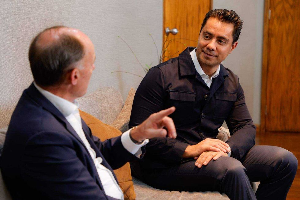 Felifer Macías y embajador André Driessen sostienen reunión de cooperación en Querétaro.