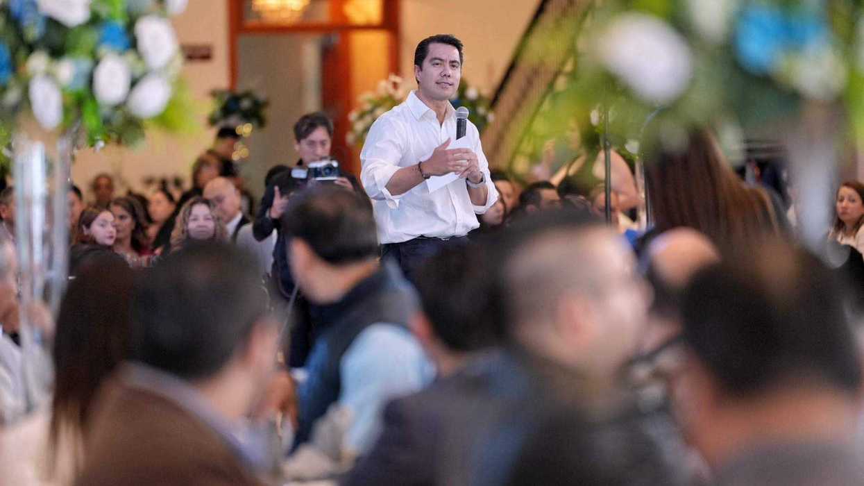 Felipe Macías Olvera, presidente municipal de Querétaro, durante conferencia de prensa sobre Jornadas de Pensión Ciudadana 2025.