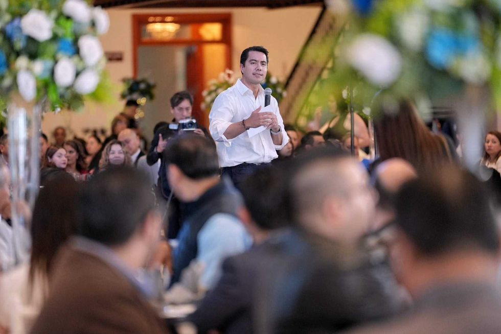 Felipe Macías Olvera, presidente municipal de Querétaro, durante conferencia de prensa sobre Jornadas de Pensión Ciudadana 2025.