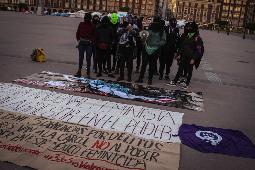 FelixSalgadoProtestaPalacioNacional3