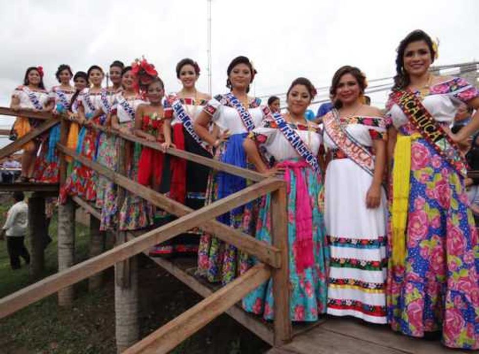 feria nacajuca encuentro la marimba trajes multicolores 5