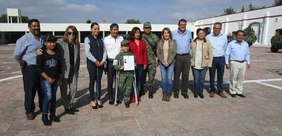 fernando terrazas peralta soldado honorario por un dia en san juan del rio 16