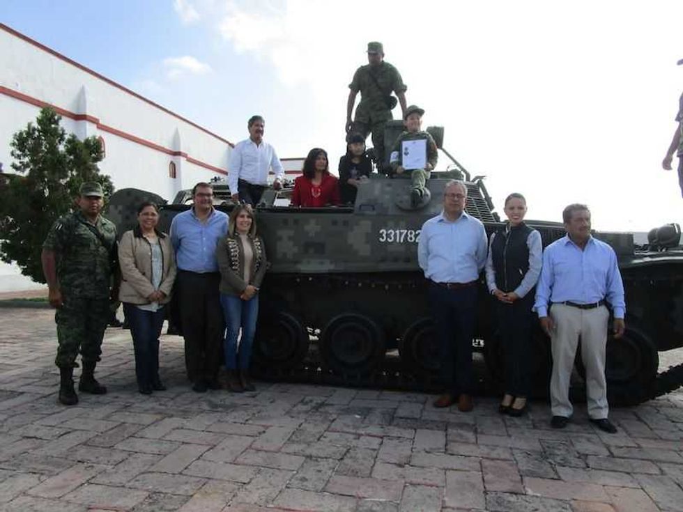 fernando terrazas peralta soldado honorario por un dia en san juan del rio 7