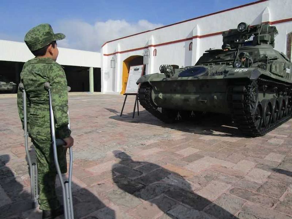 fernando terrazas peralta soldado honorario por un dia en san juan del rio 9