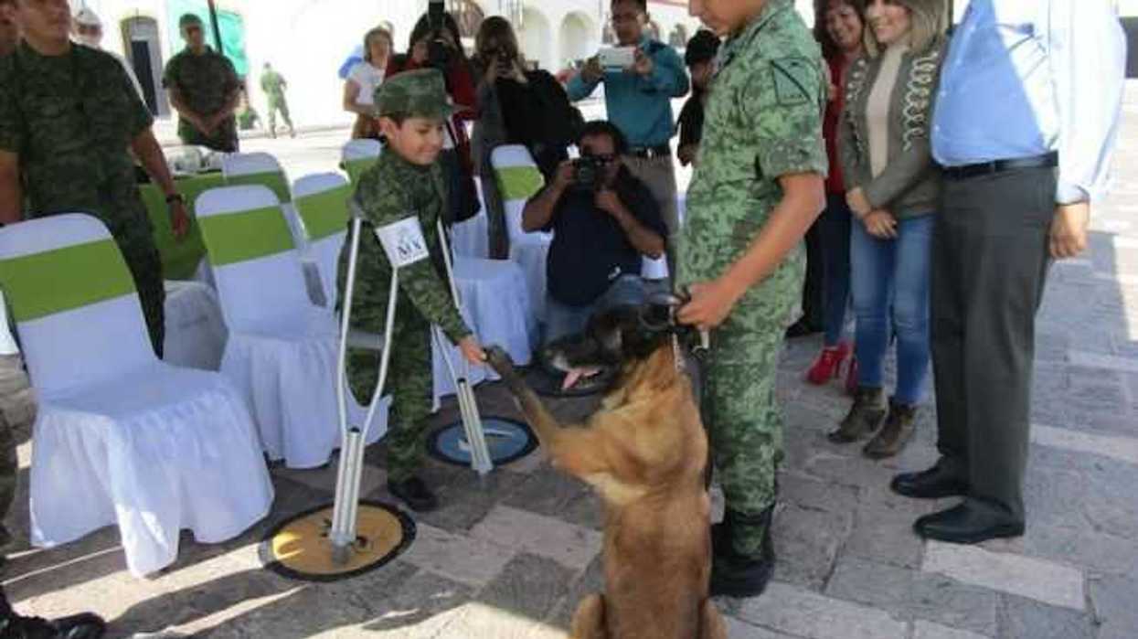 fernando-terrazas-peralta-soldado-honorario-por-un-dia-en-san-juan-del-rio14