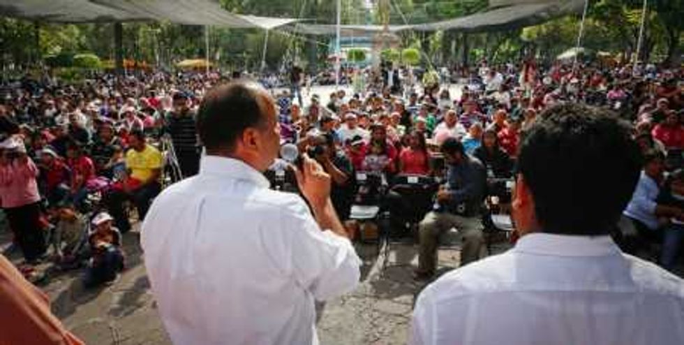 Festeja Roberto Loyola a hijos y familia de trabajadores en Querétaro.