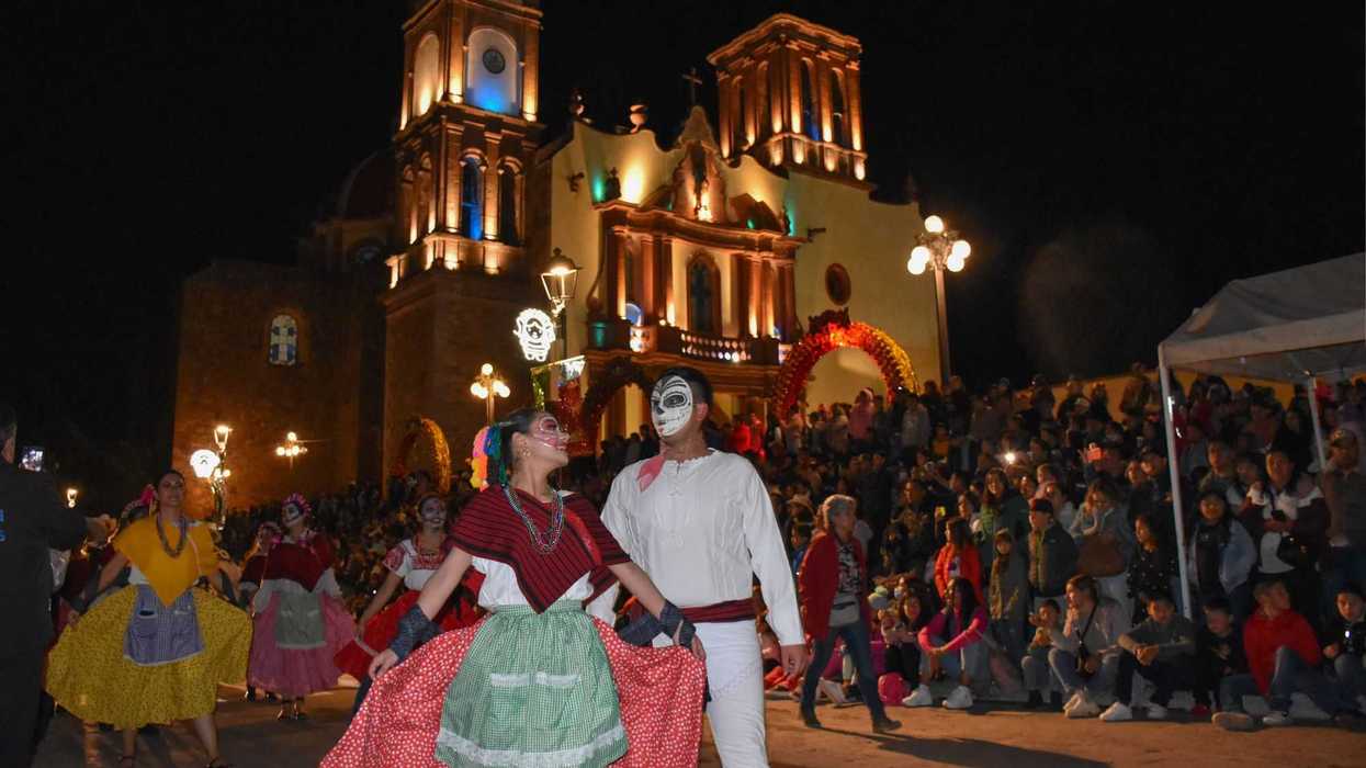 Festival "Entre Leles y Calaveras 2023" ilumina Amealco de Bonfil.