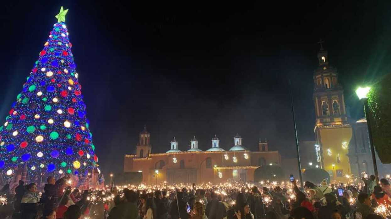 Fieles sanjuanenses se reúnen para pedir por La Paz en la Jornada Mundial de La Paz.
