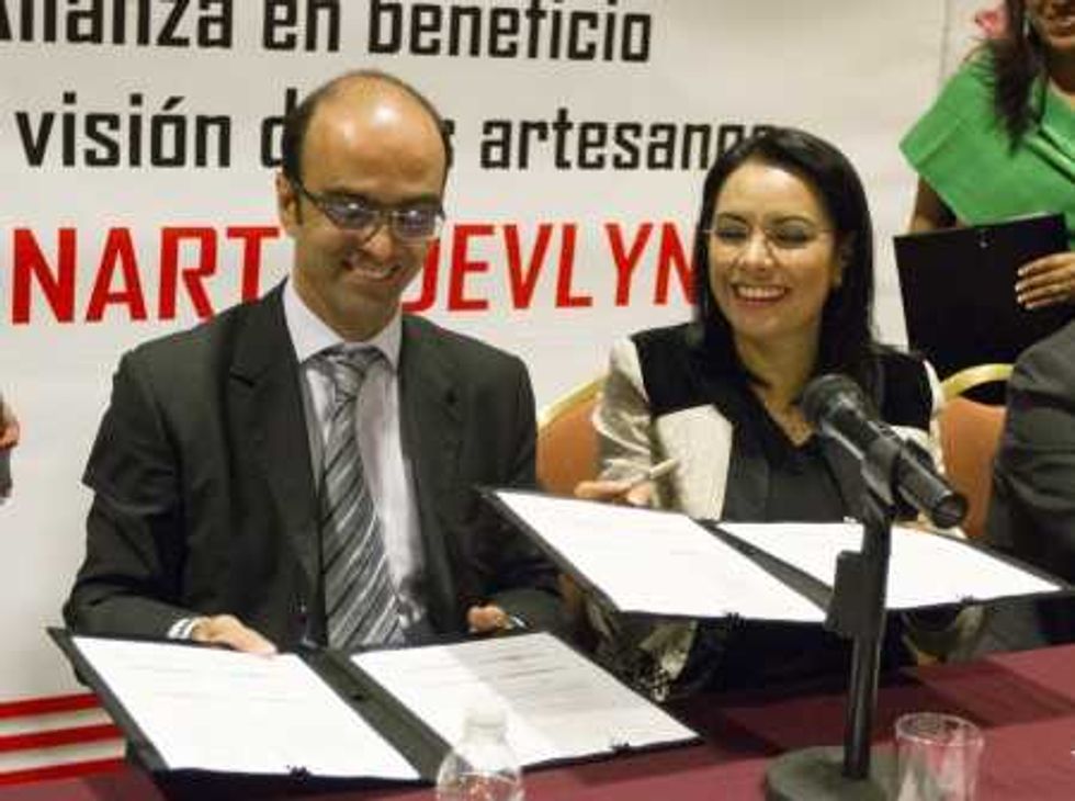 FIRMA DE COLABORACIÓN