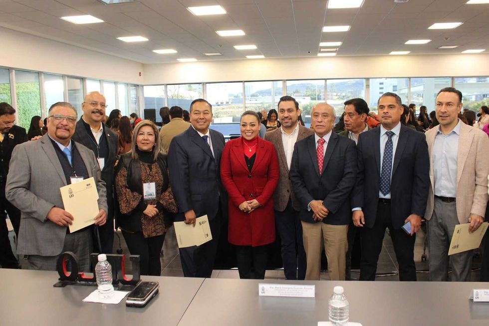 Firma de convenio entre Legislatura de Quer\u00e9taro y Universidad de Londres para becas y pr\u00e1cticas profesionales
