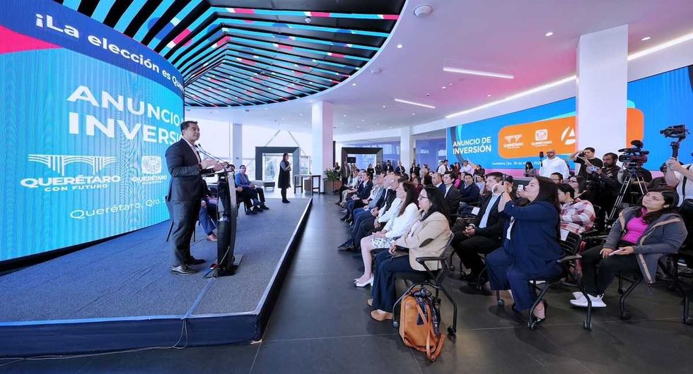 Firma de convenio entre municipio de Quer\u00e9taro y Farmacias del Ahorro para apertura de 40 sucursales