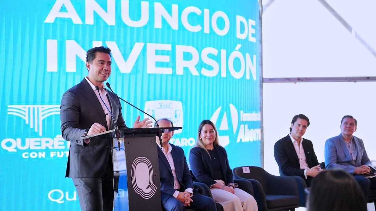 Firma de convenio entre municipio de Querétaro y Farmacias del Ahorro para apertura de 40 sucursales