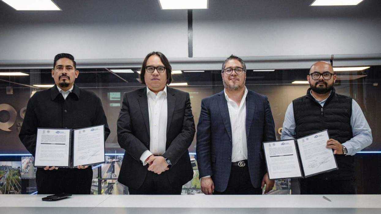 Fiscal General Víctor Antonio De Jesús firma convenio colaboración CQCIAS intercambio información investigaciones Querétaro.