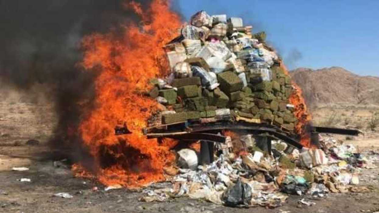 fiscalia-incinera-mas-de-seis-toneladas-de-narcoticos-en-baja-california