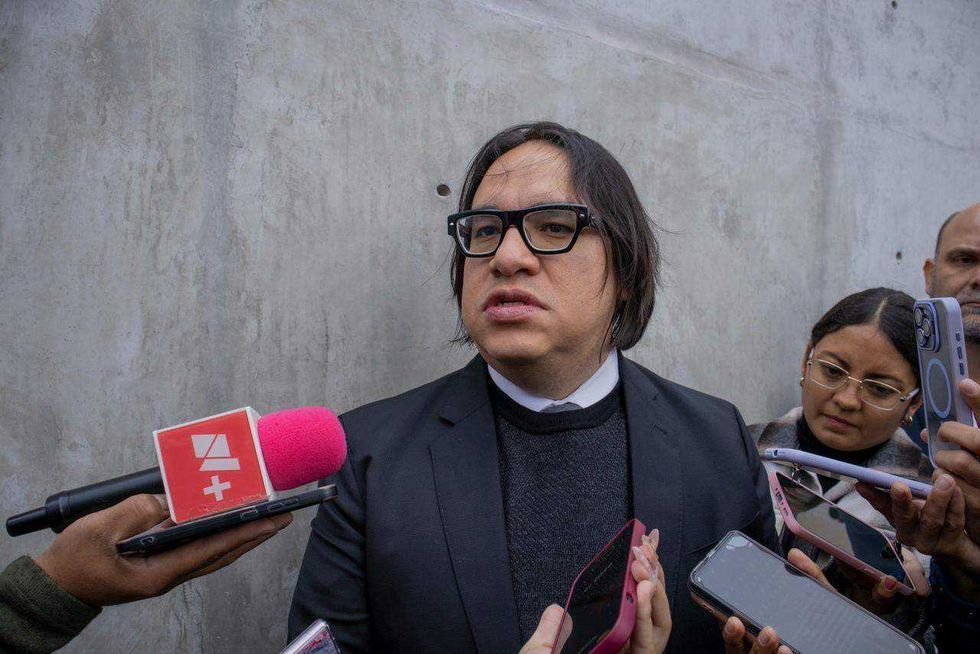 Fiscalía investiga ataque armado en Boulevard Metropolitano, Corregidora, con un muerto y una embarazada herida.