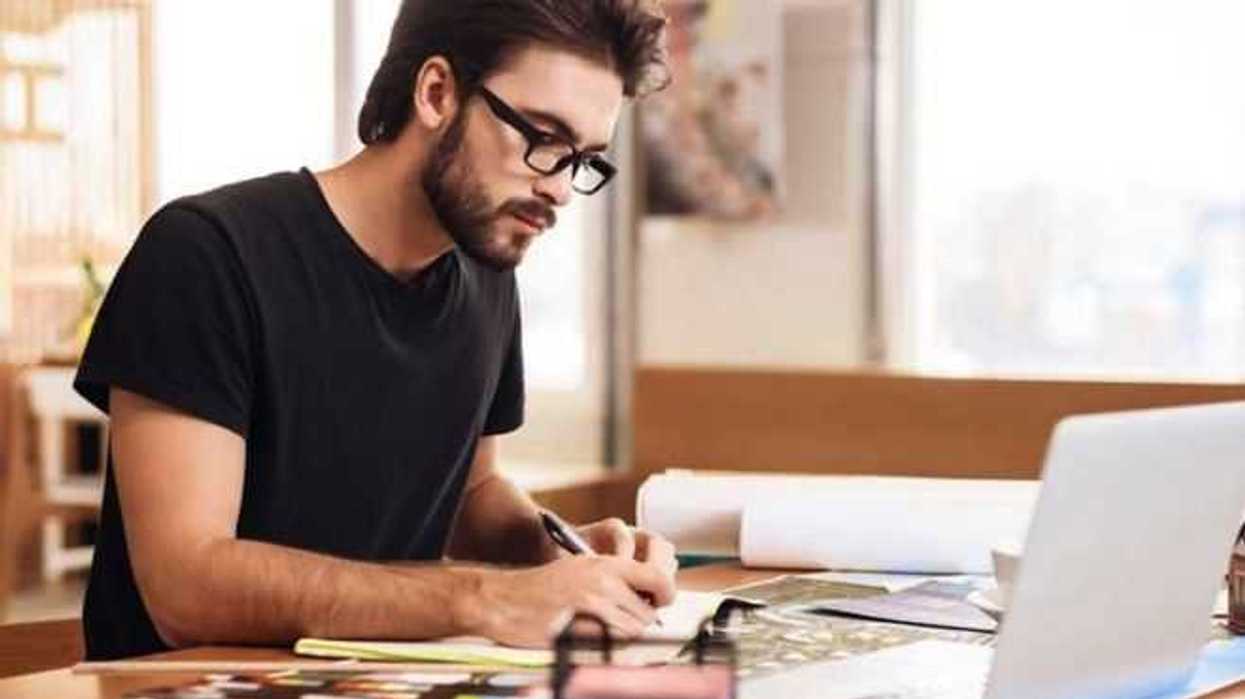 flexibilidad-y-oportunidad-de-viajar-atractivos-del-modelo-freelancer