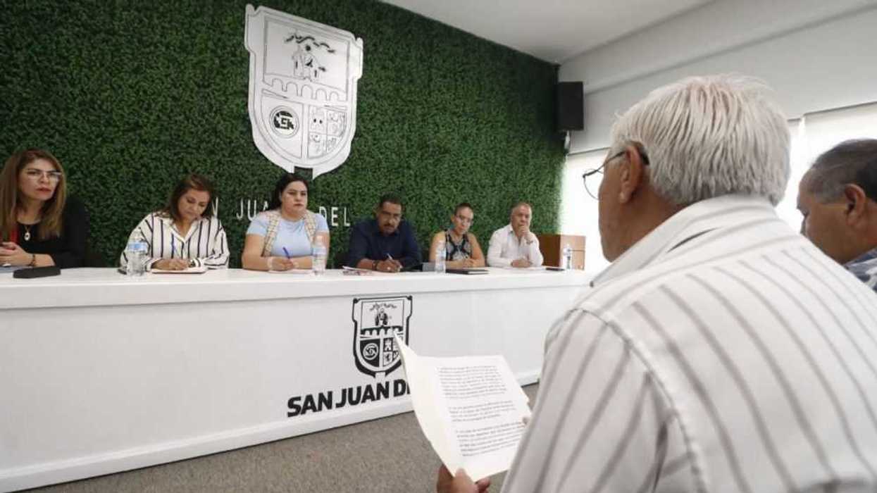 Fortalecerán seguridad para el gremio de taxistas en San Juan del Río.