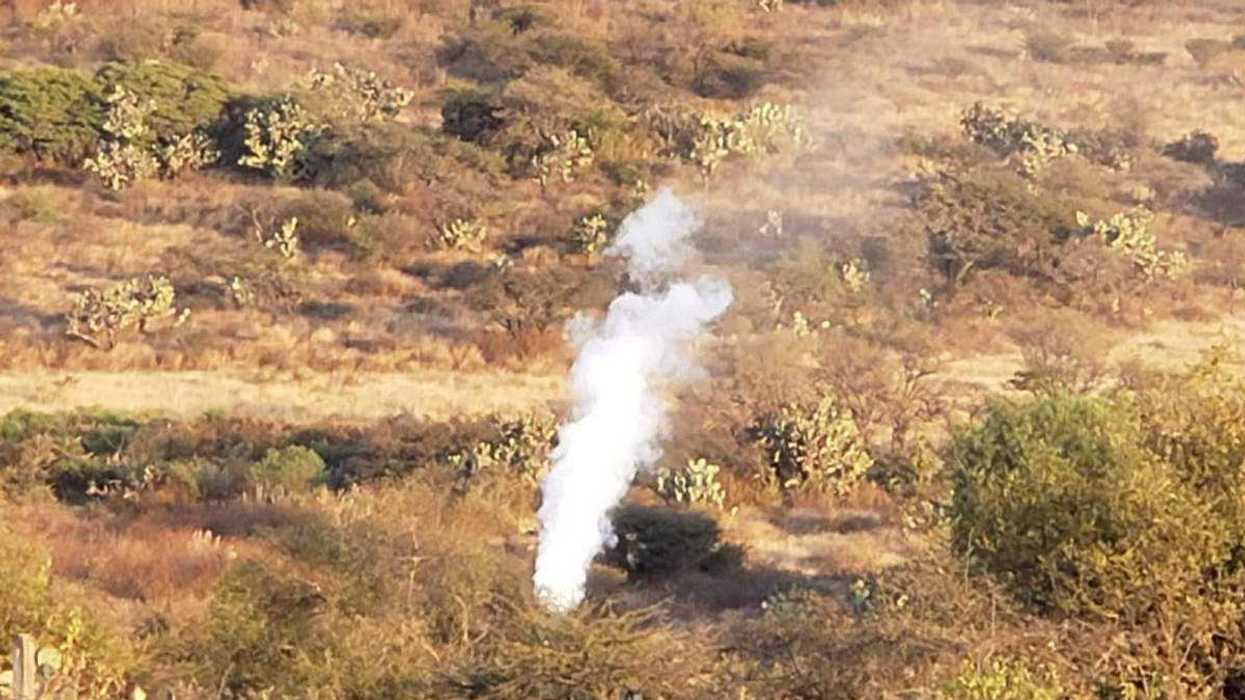 Fuga de gas LP por toma clandestina en San Juan del Río.