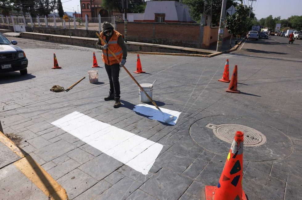 Funcionarios del gobierno municipal de San Juan del R\u00edo atienden a habitantes de Palmillas en las mesas de servicio del programa Mi\u00e9rcoles edici\u00f3n 20