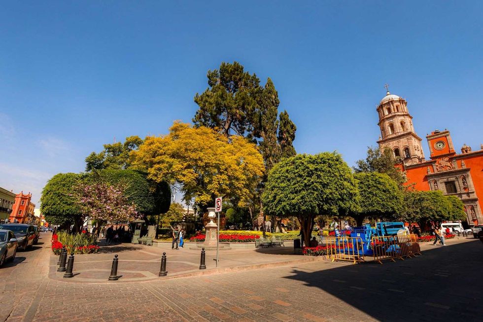 Gabinete municipal instala Comisi\u00f3n del Comercio Artesanal en Centro Hist\u00f3rico de Quer\u00e9taro